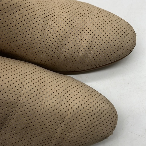 Clarks Collection Tan Leather Ankle Bootie Sz 7.5. MCA1886G - Picture 3 of 9